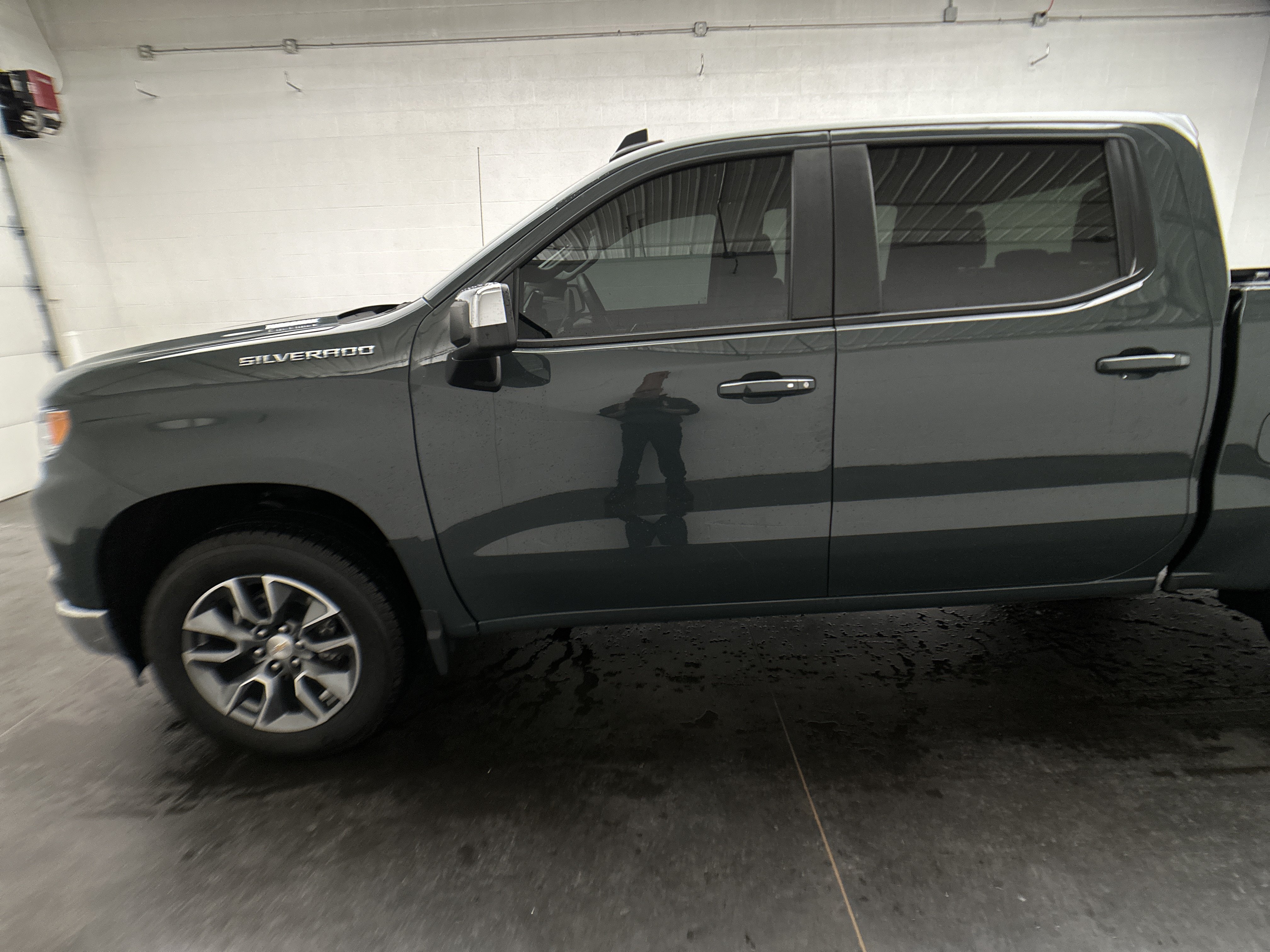 Used 2026 Chevrolet Silverado 1500 LT AWD/4WD image 41