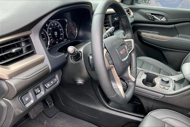 Used 2023 GMC Acadia Denali w/ Denali Ultimate Package AWD/4WD image 16