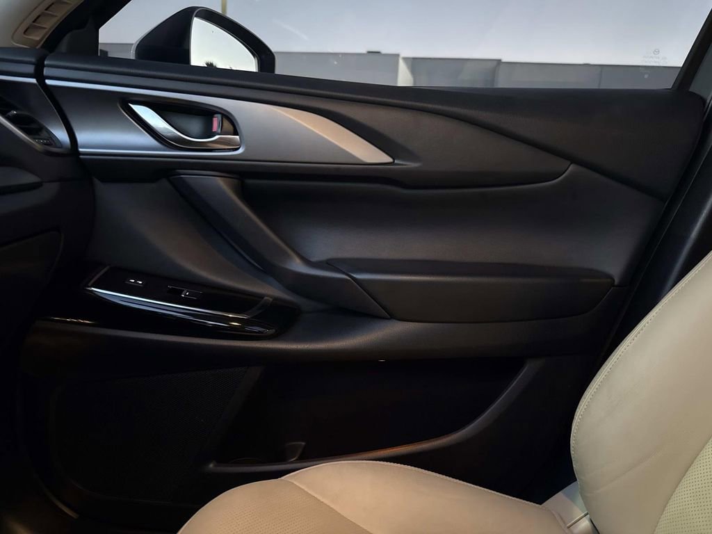 Certified 2023 MAZDA CX-9 Touring Plus image 33