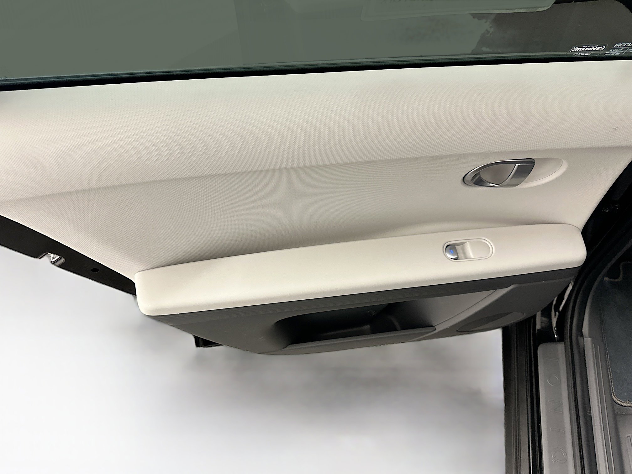 Used 2024 Hyundai Ioniq 5 SEL image 26