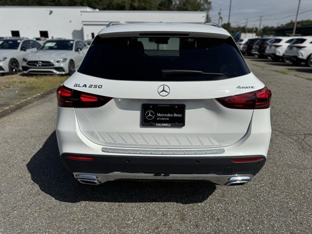 New 2026 Mercedes-Benz GLA 250 4MATIC image 4