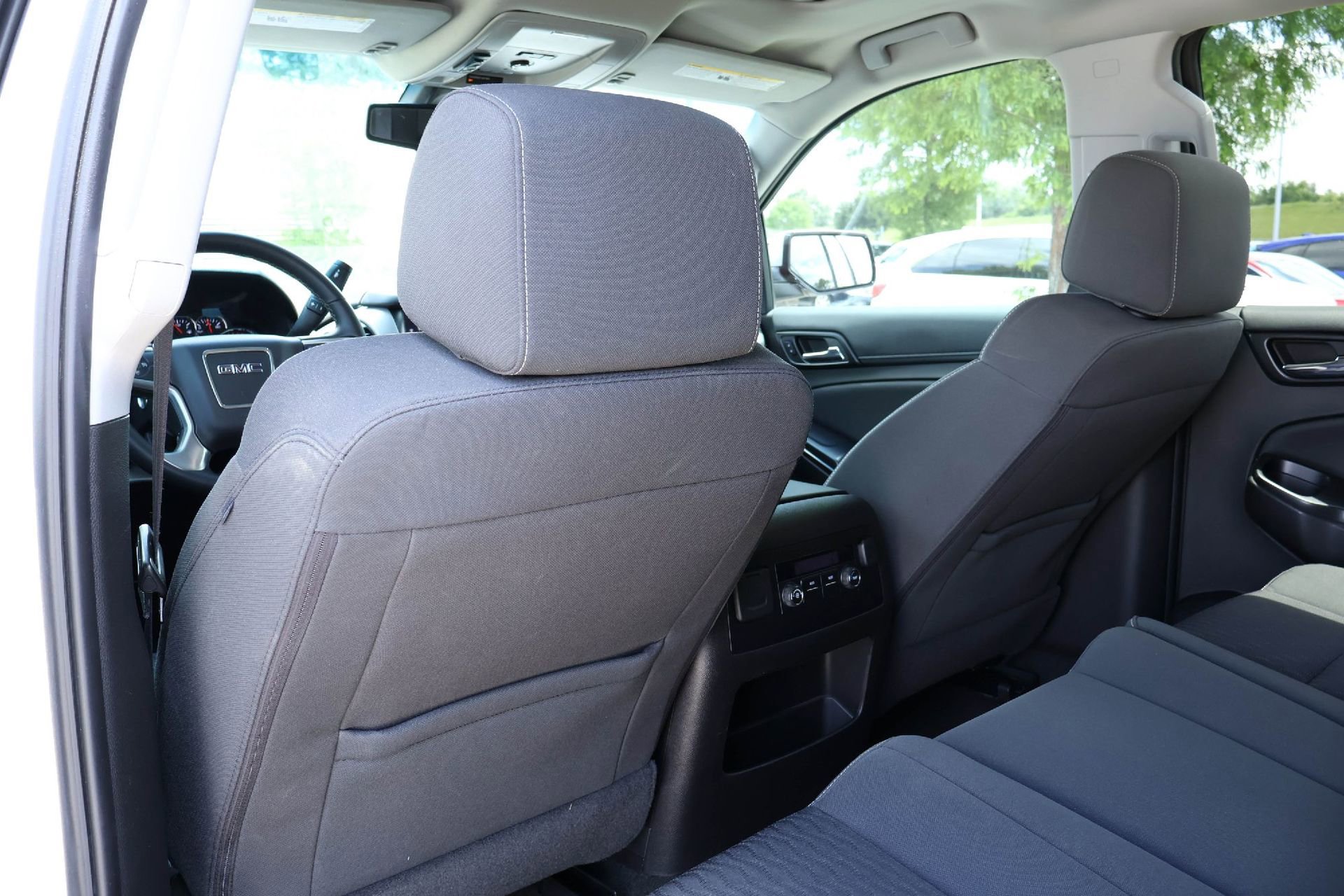 Used 2016 GMC Yukon SLE w/ Convenience Package RWD image 12