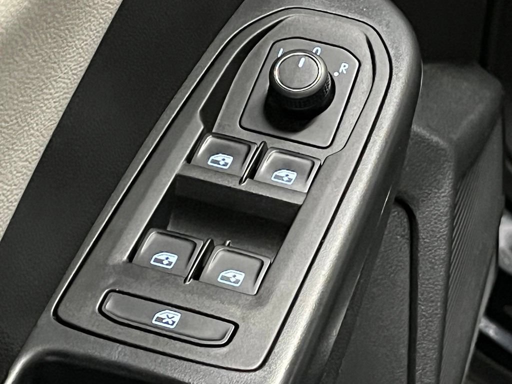 Used 2025 Volkswagen Taos S FWD image 16