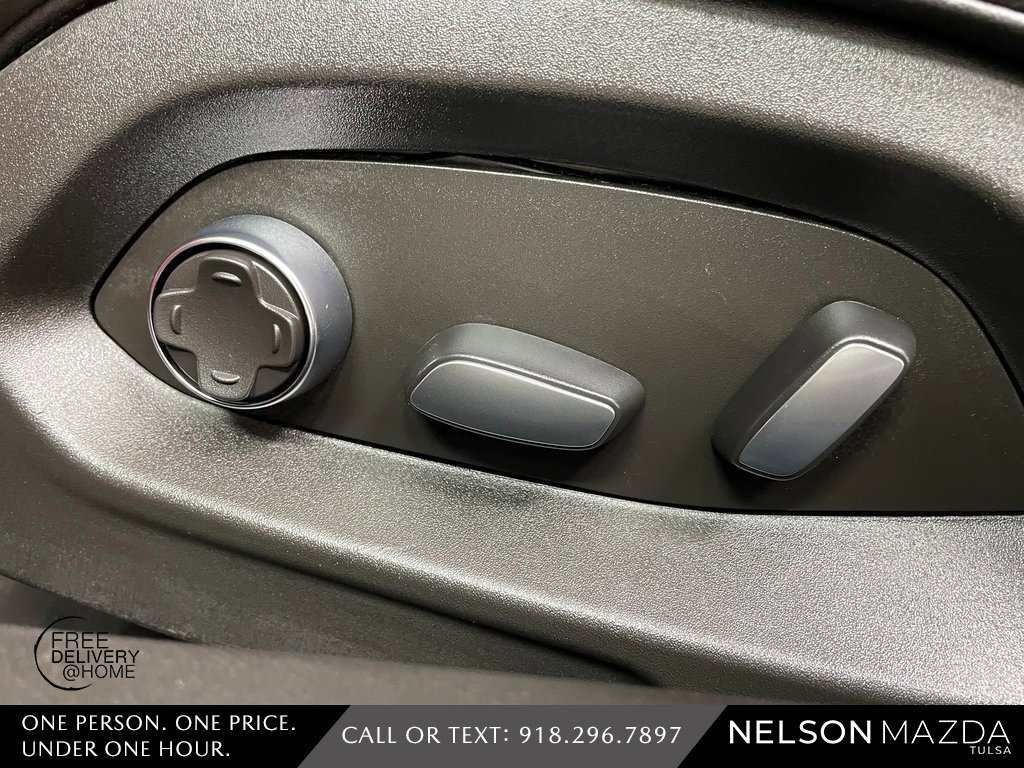 Used 2023 Chevrolet Corvette Stingray Preferred Cpe w/ Z51 Performance Package image 18