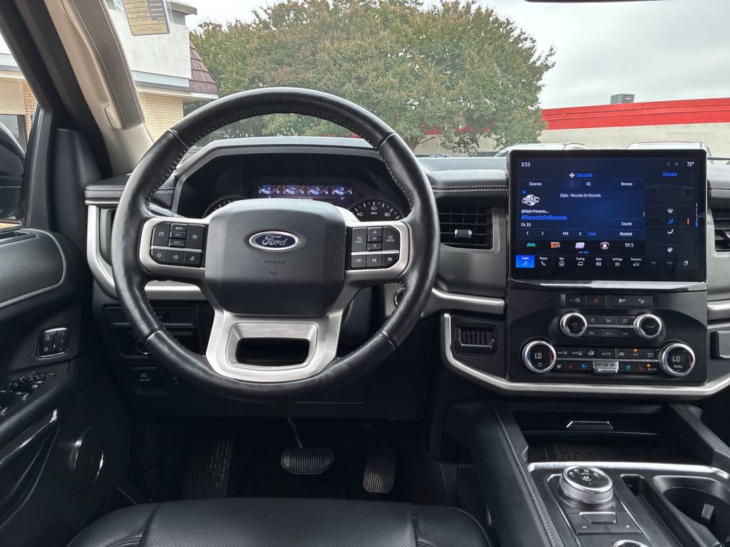 Used 2024 Ford Expedition XLT AWD/4WD image 14