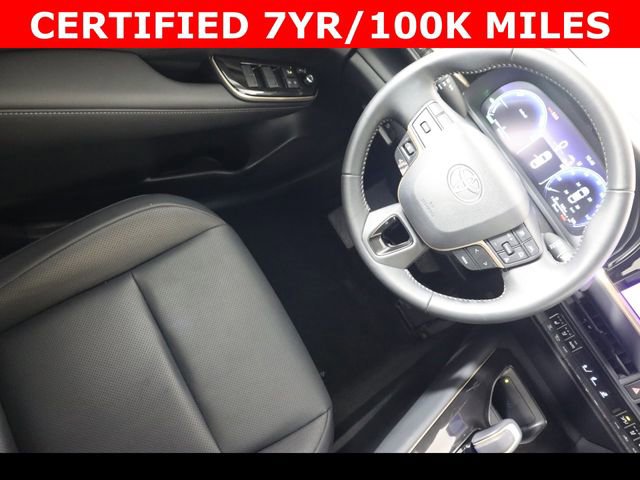 Used 2025 Toyota Crown XLE image 18