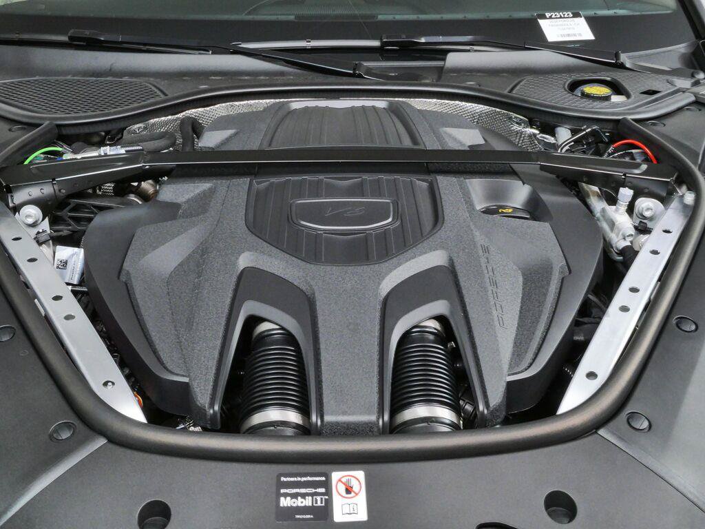 New 2026 Porsche Panamera 4 AWD/4WD image 35