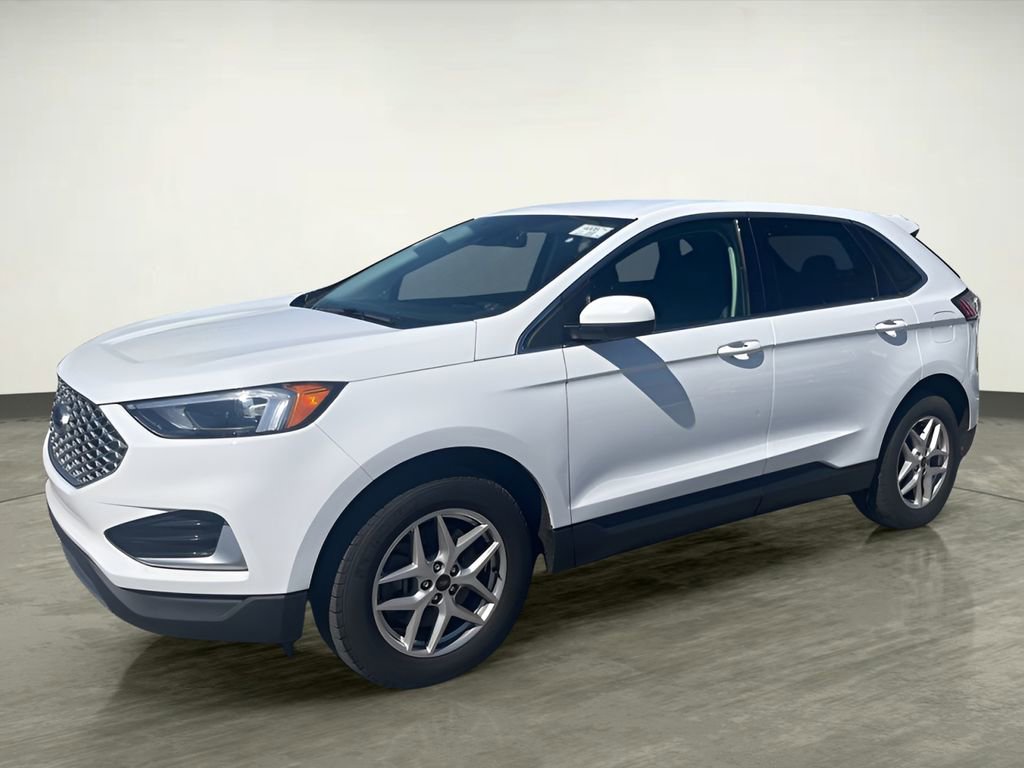 Used 2024 Ford Edge SEL image 2