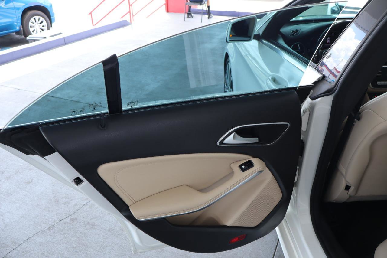 Used 2018 Mercedes-Benz CLA 250 image 28