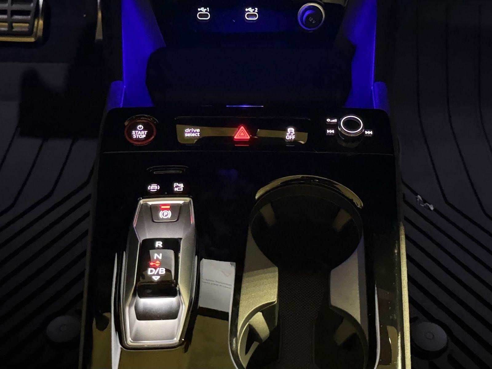 New 2027 Audi SQ6 e-tron Prestige AWD/4WD image 19