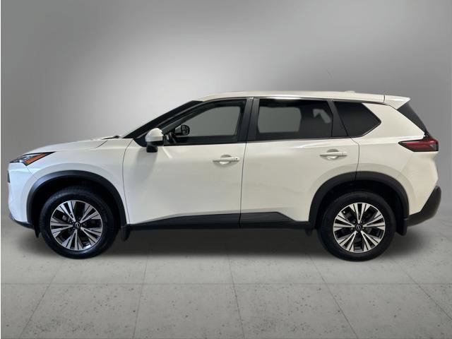 Used 2023 Nissan Rogue SV AWD/4WD image 2