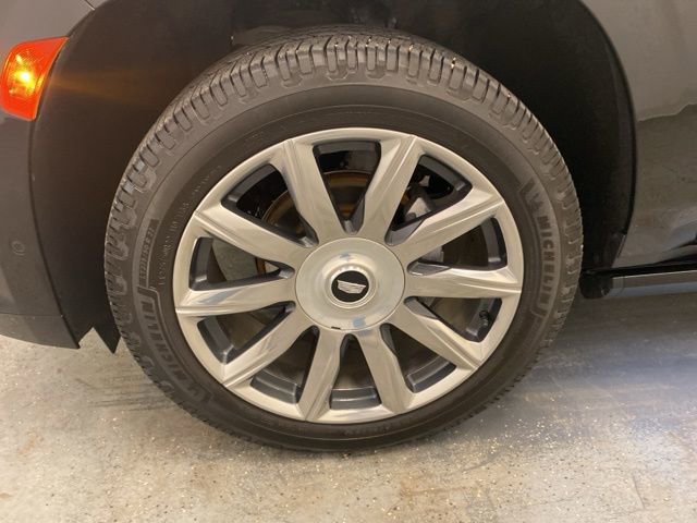 Used 2021 Cadillac Escalade Premium Luxury Platinum w/ Heavy-Duty Trailer Package image 31