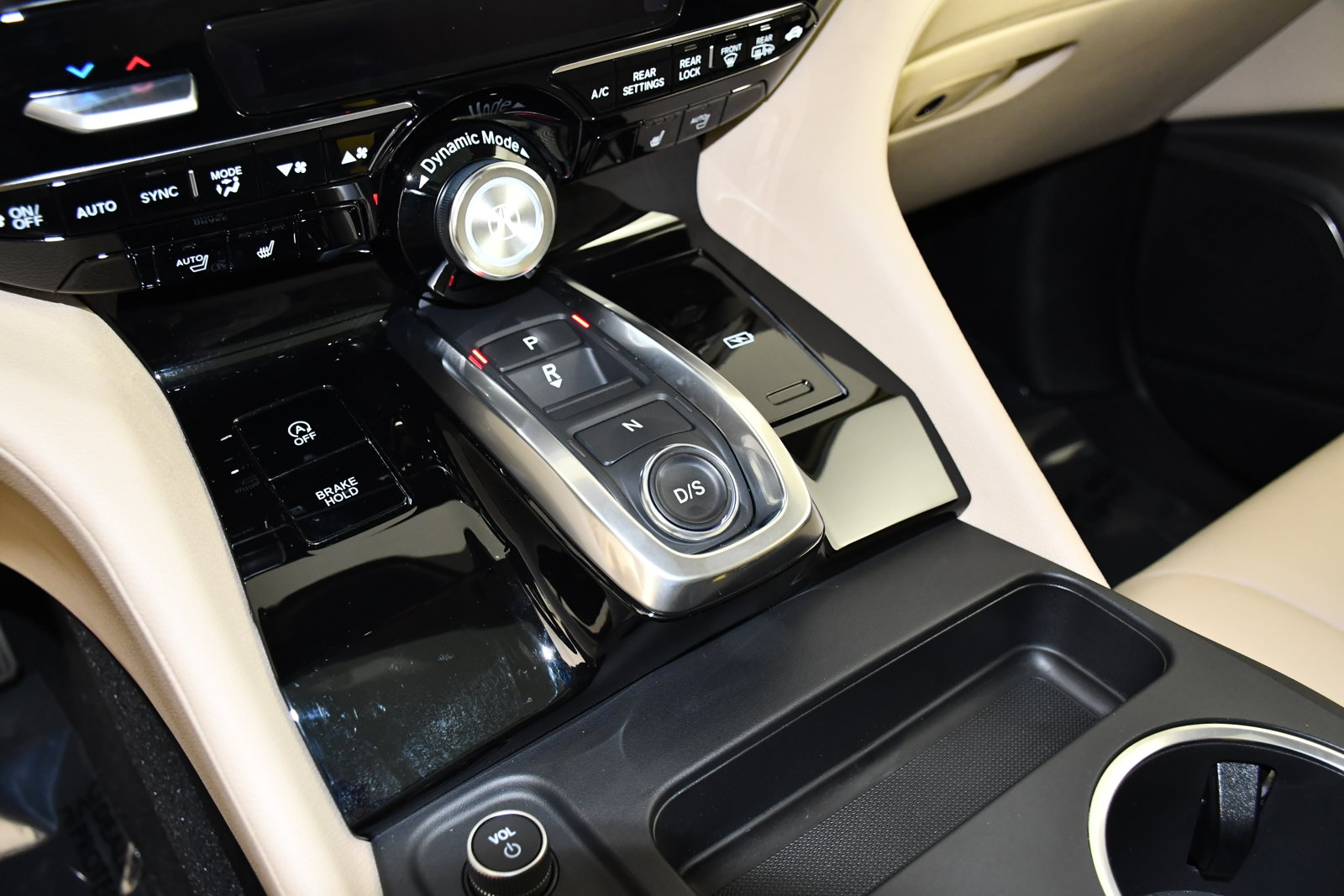 Certified 2025 Acura MDX SH-AWD image 30