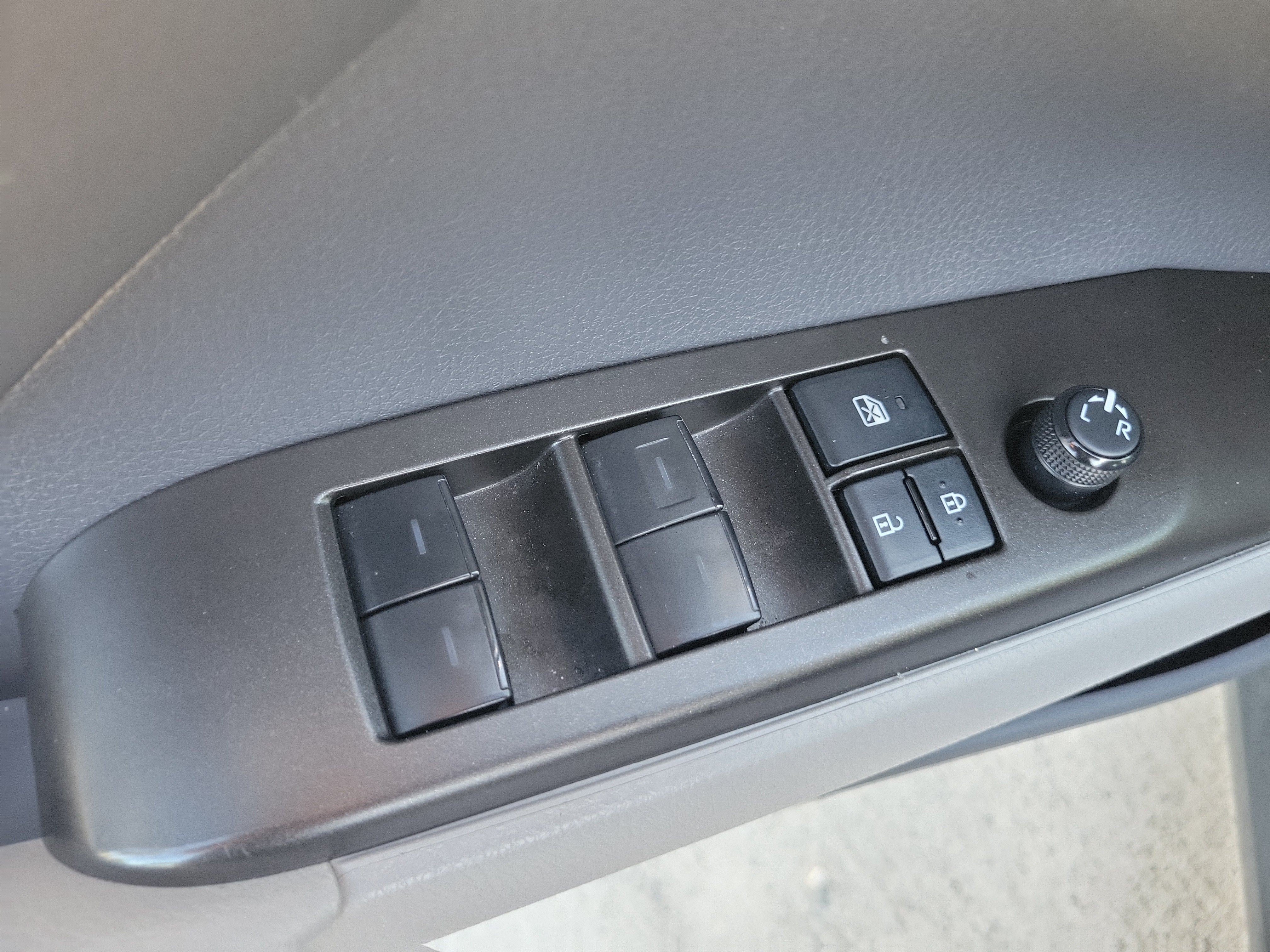 Used 2024 Toyota Camry LE FWD image 20