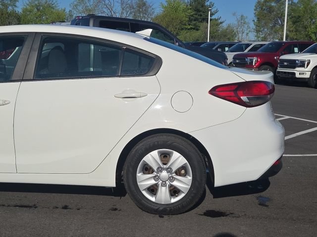 Used 2017 Kia Forte LX FWD image 12