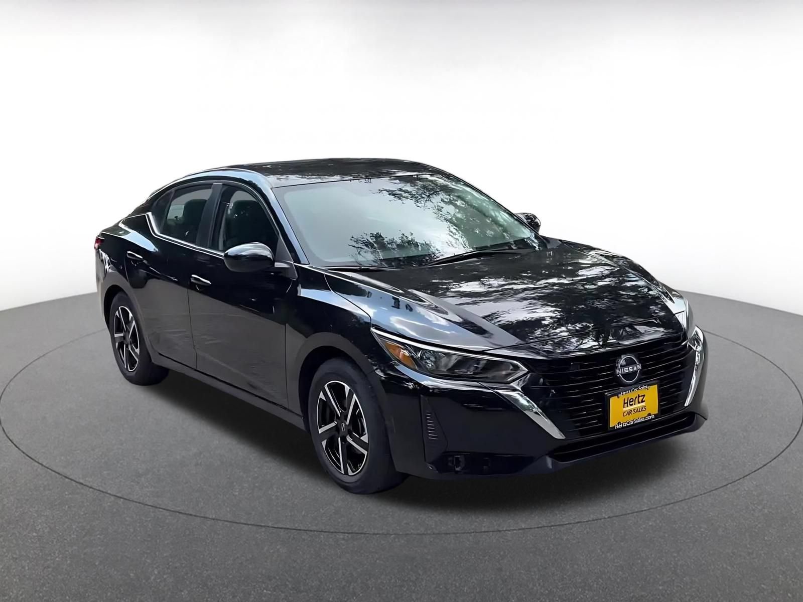 Used 2025 Nissan Sentra SV FWD image 3