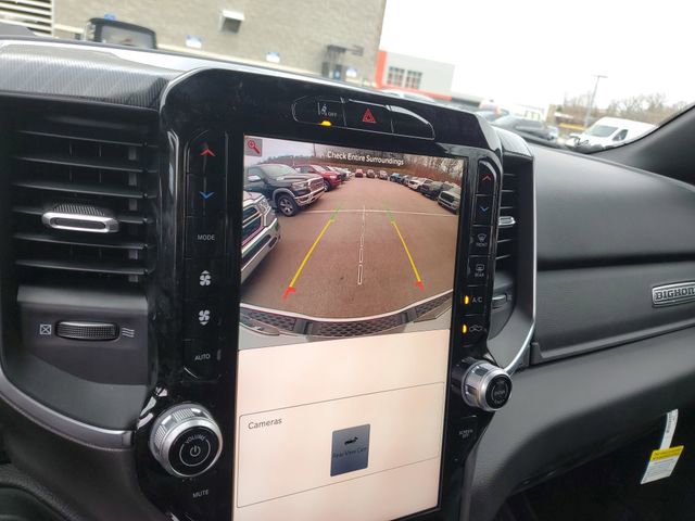New 2026 RAM 1500 4x4 Crew Cab image 11