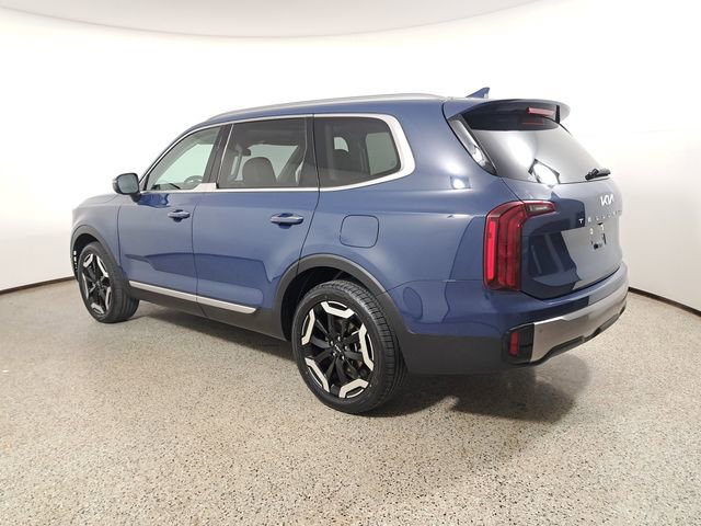 Used 2025 Kia Telluride S image 7