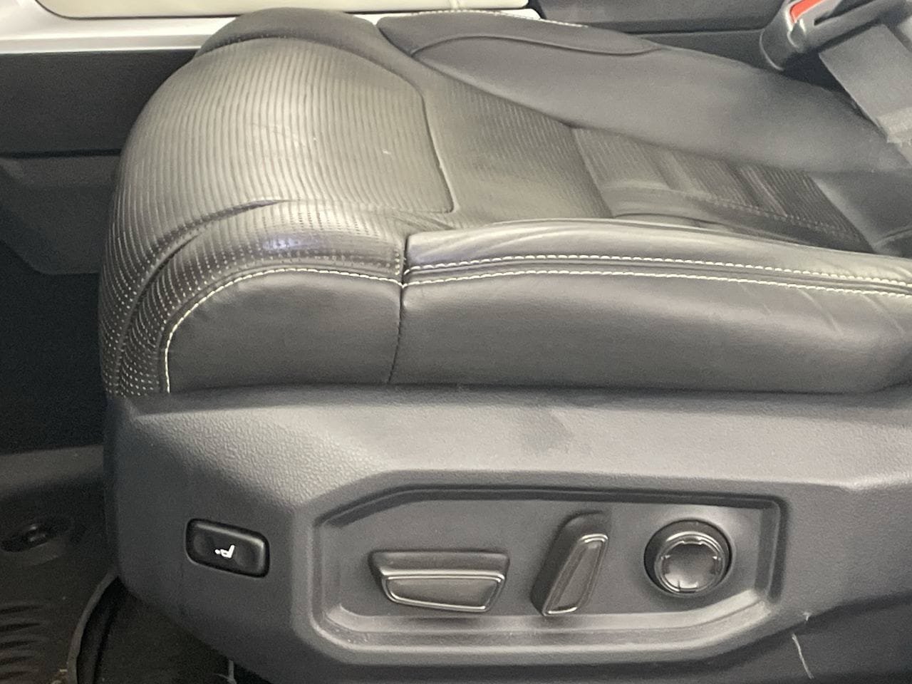 Used 2023 Toyota Sequoia Capstone AWD/4WD image 20