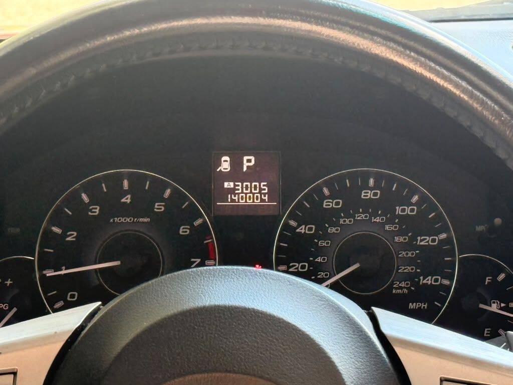 Used 2011 Subaru Outback 2.5i Premium AWD/4WD image 16