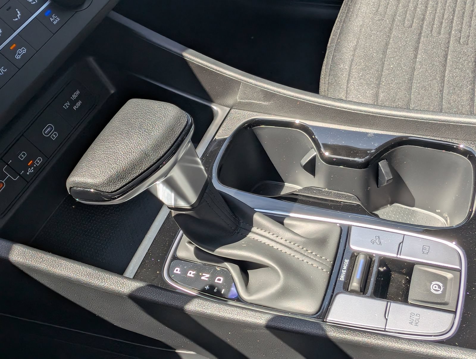 Certified 2025 Hyundai Santa Cruz SE FWD image 13