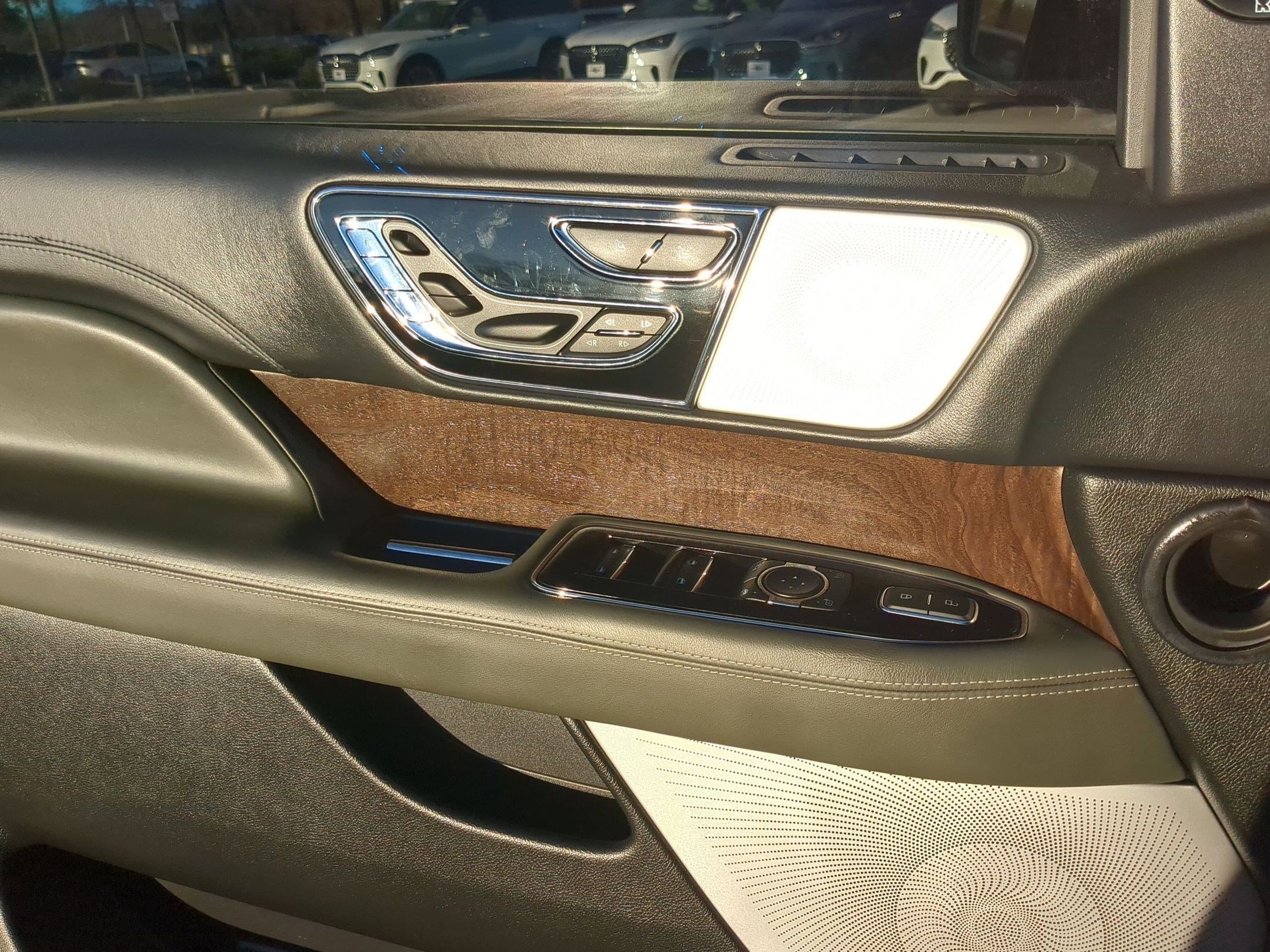 Used 2022 Lincoln Navigator L Black Label image 12