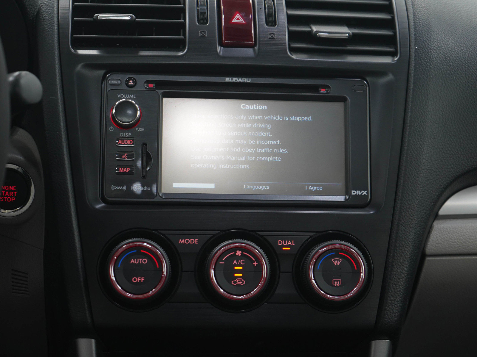 Used 2015 Subaru Forester 2.5i Touring w/ Eyesight & Navigation System AWD/4WD image 19