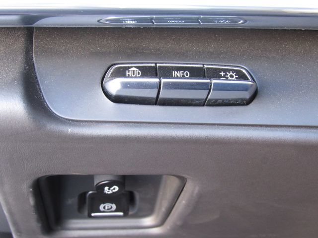 Used 2020 Chevrolet Corvette Stingray Premium Cpe w/ 3LT Preferred Equipment Group RWD image 31
