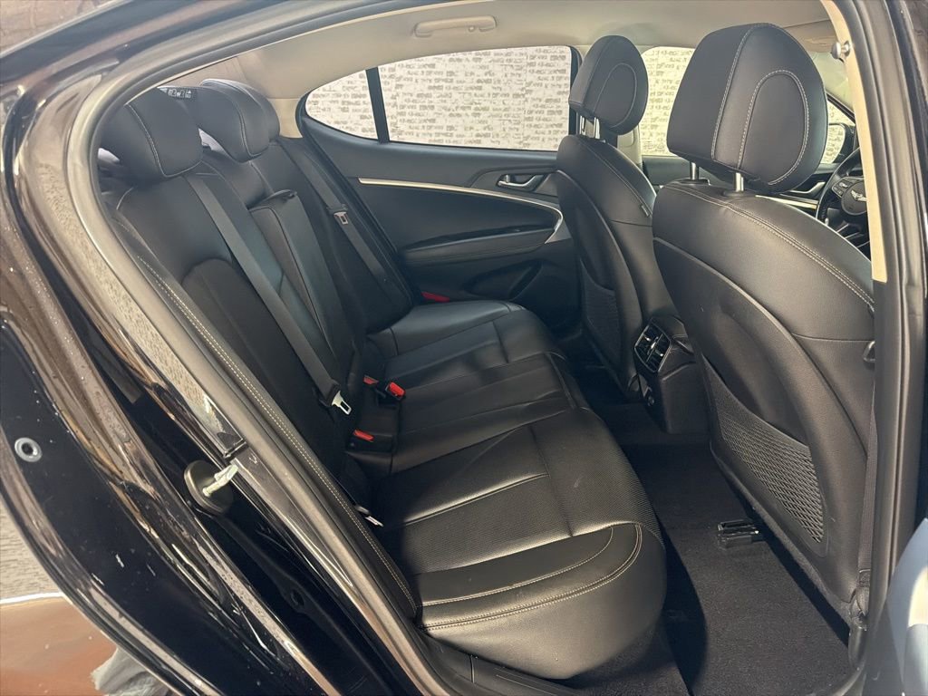 Used 2022 Genesis G70 2.0T image 12
