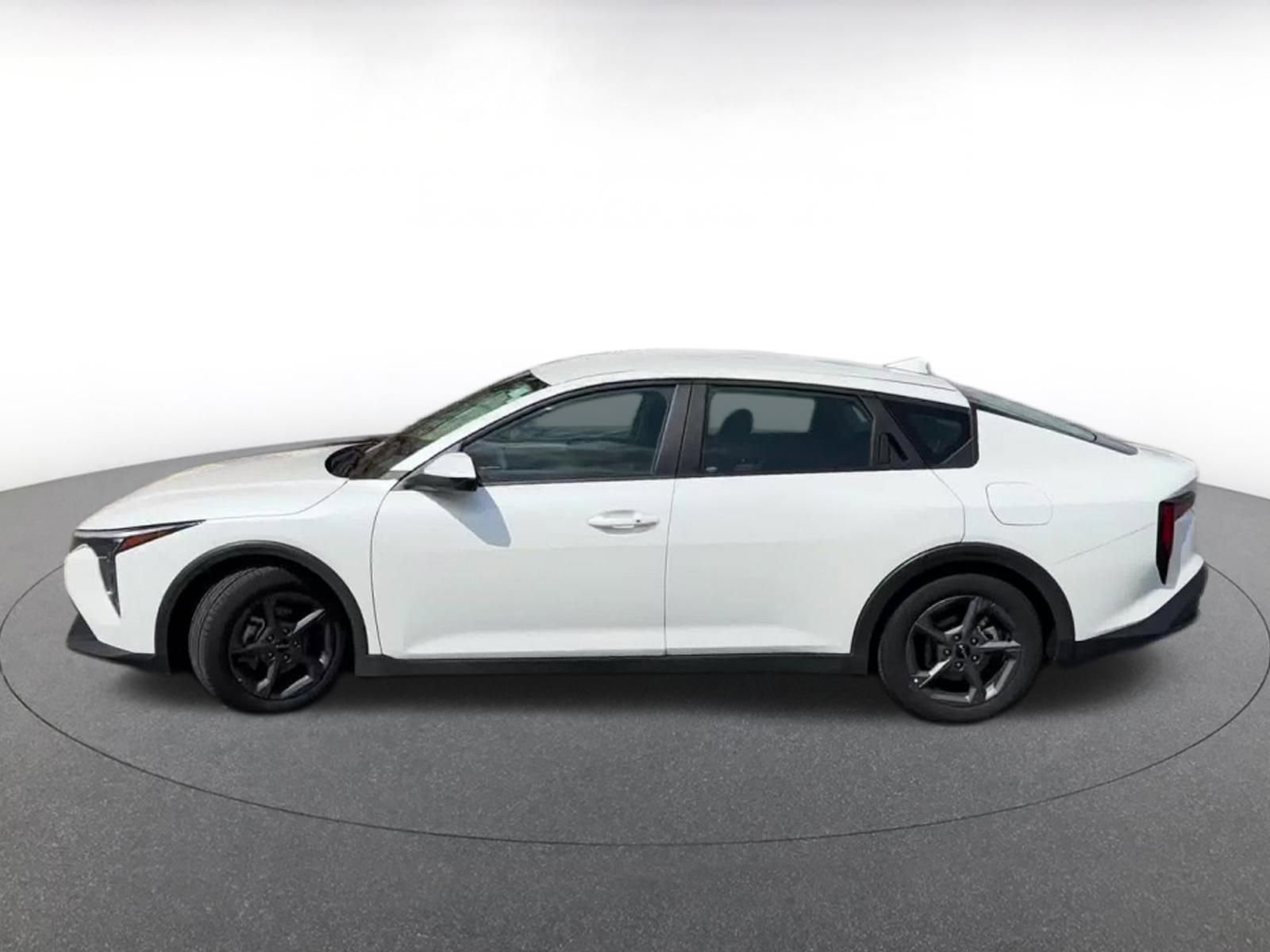 Used 2025 Kia K4 FWD image 10