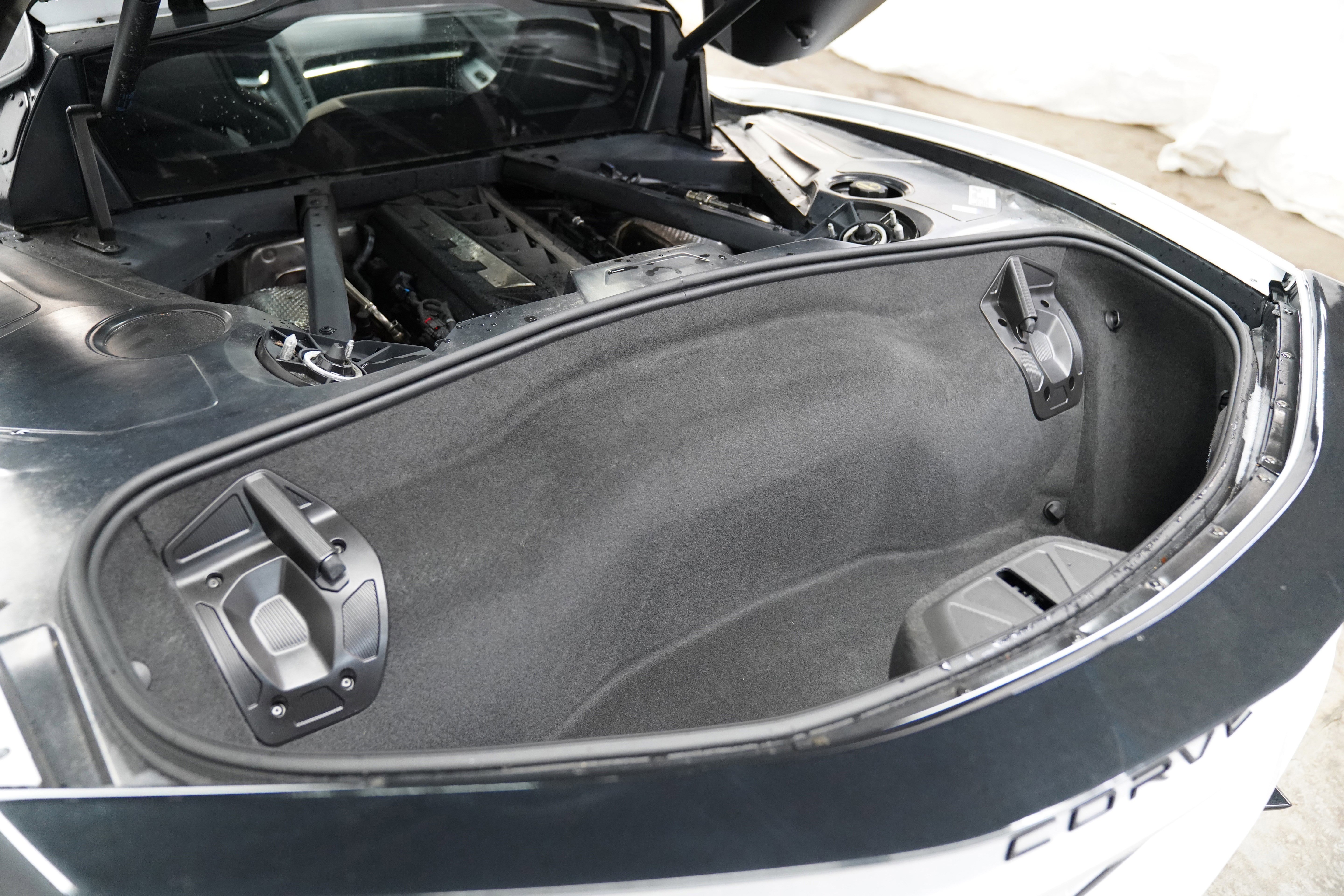 Used 2024 Chevrolet Corvette Stingray Coupe w/ 1LT RWD image 7