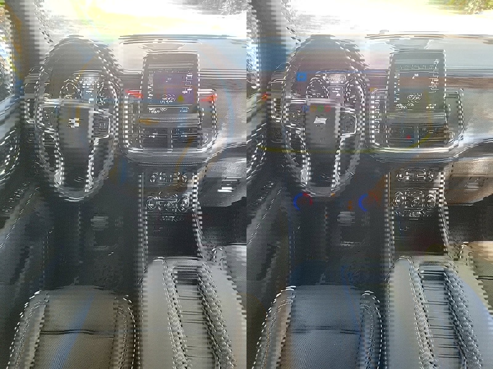 Used 2021 Chevrolet Tahoe Premier w/ Premium Package image 19