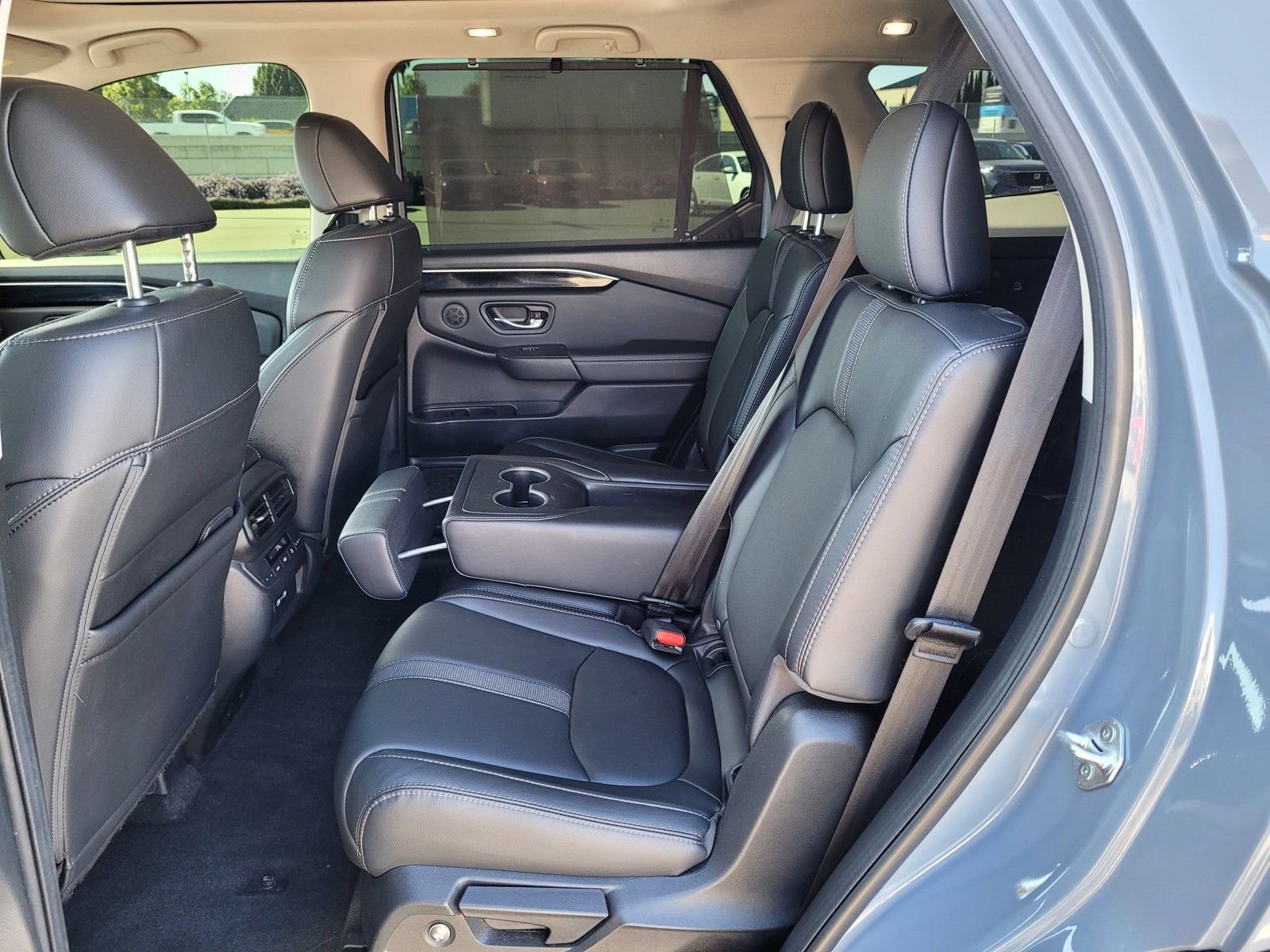 Used 2023 Honda Pilot Touring image 12