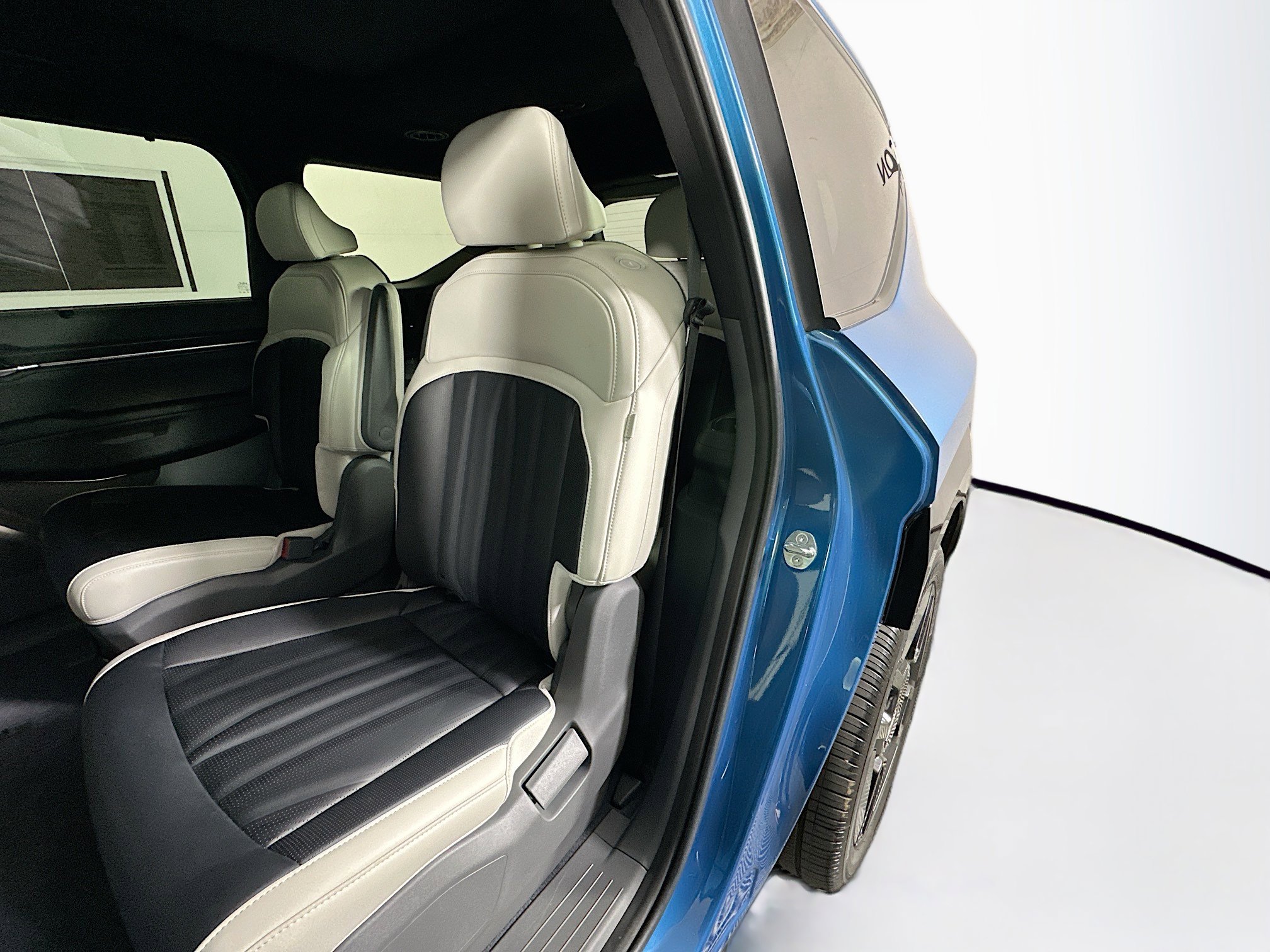 Used 2025 Kia EV9 GT-Line image 26