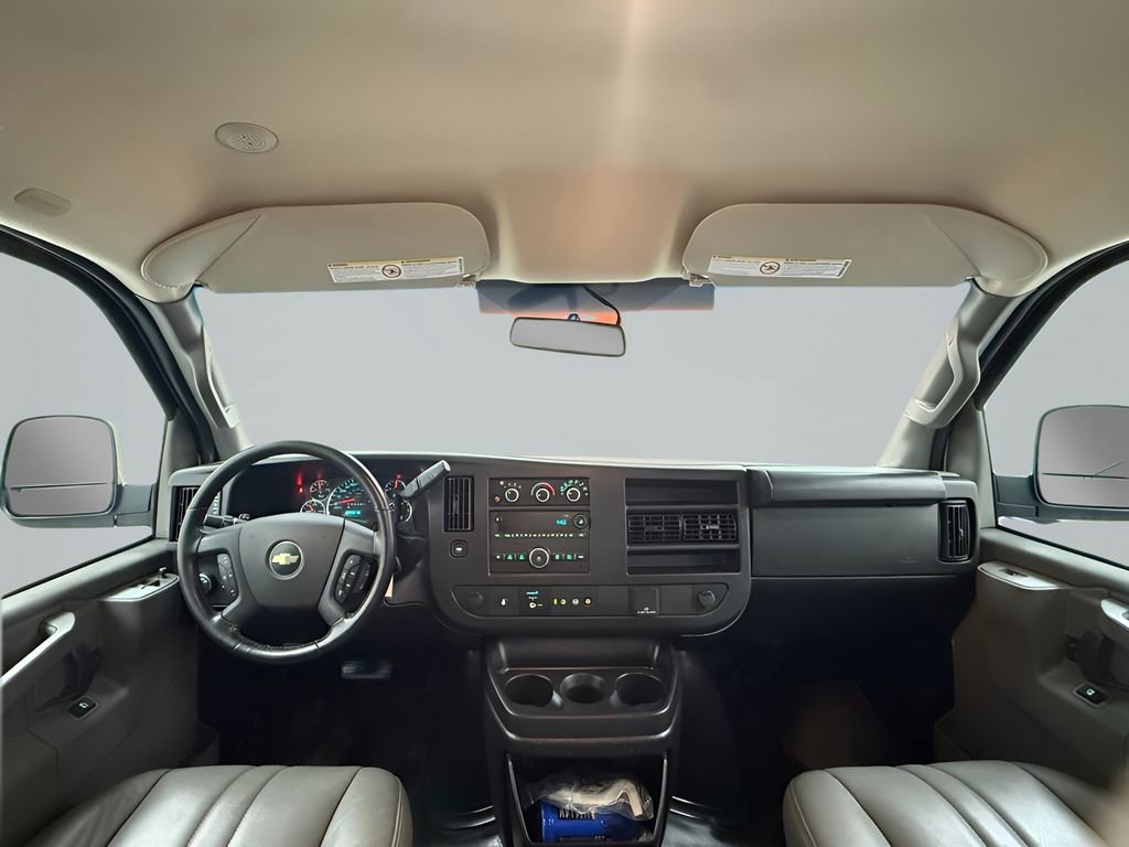 Used 2023 Chevrolet Express 3500 w/ Driver Convenience Package image 14