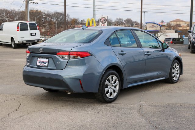 Used 2024 Toyota Corolla LE image 3