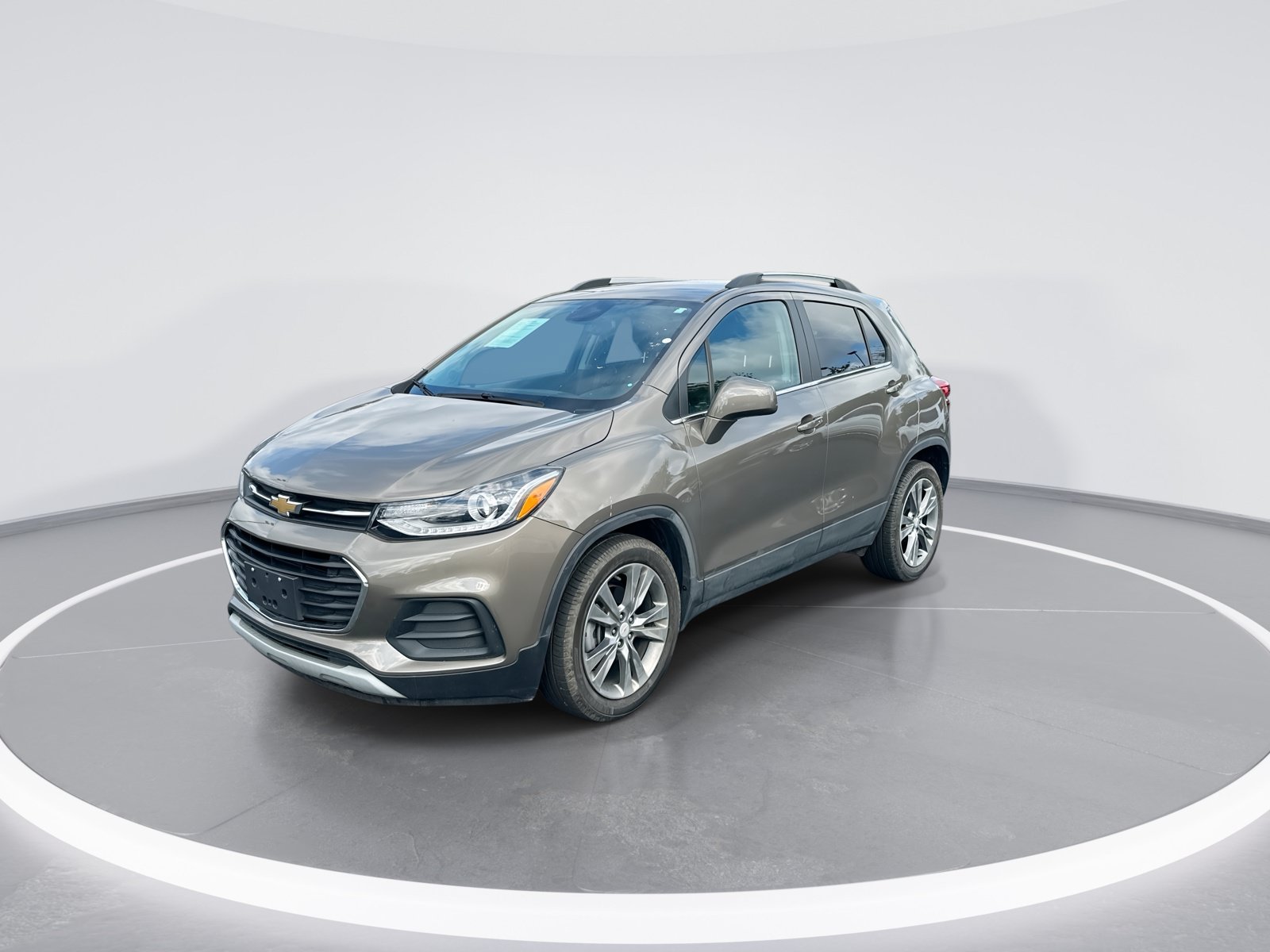 Used 2020 Chevrolet Trax LT w/ LT Convenience Package FWD image 5