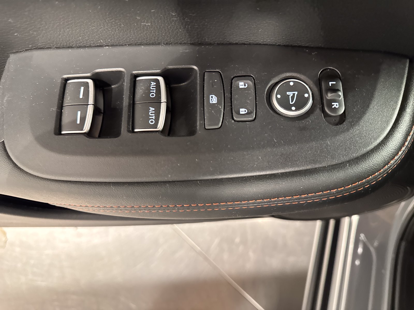 Used 2025 Honda HR-V Sport image 18