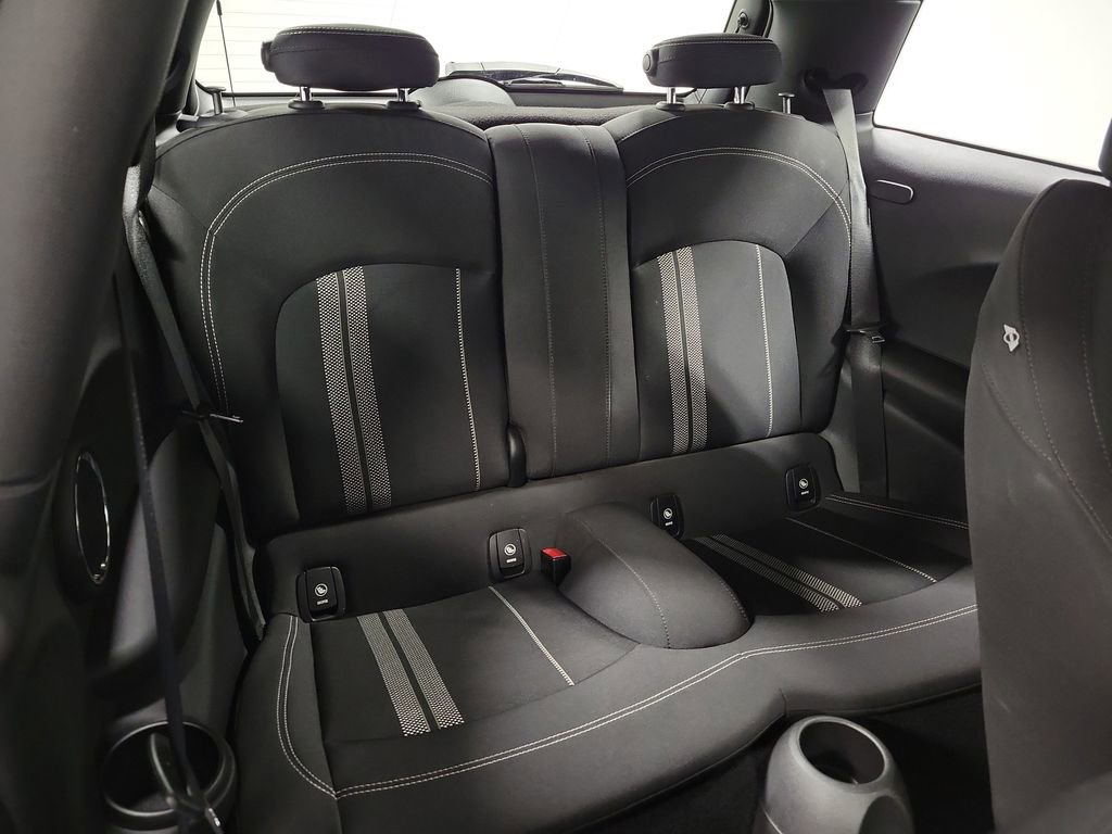 Used 2015 MINI Cooper S image 23