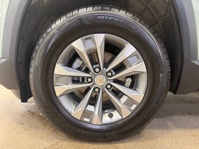 Used 2025 Chevrolet Equinox LT w/ Convenience Package II image 29