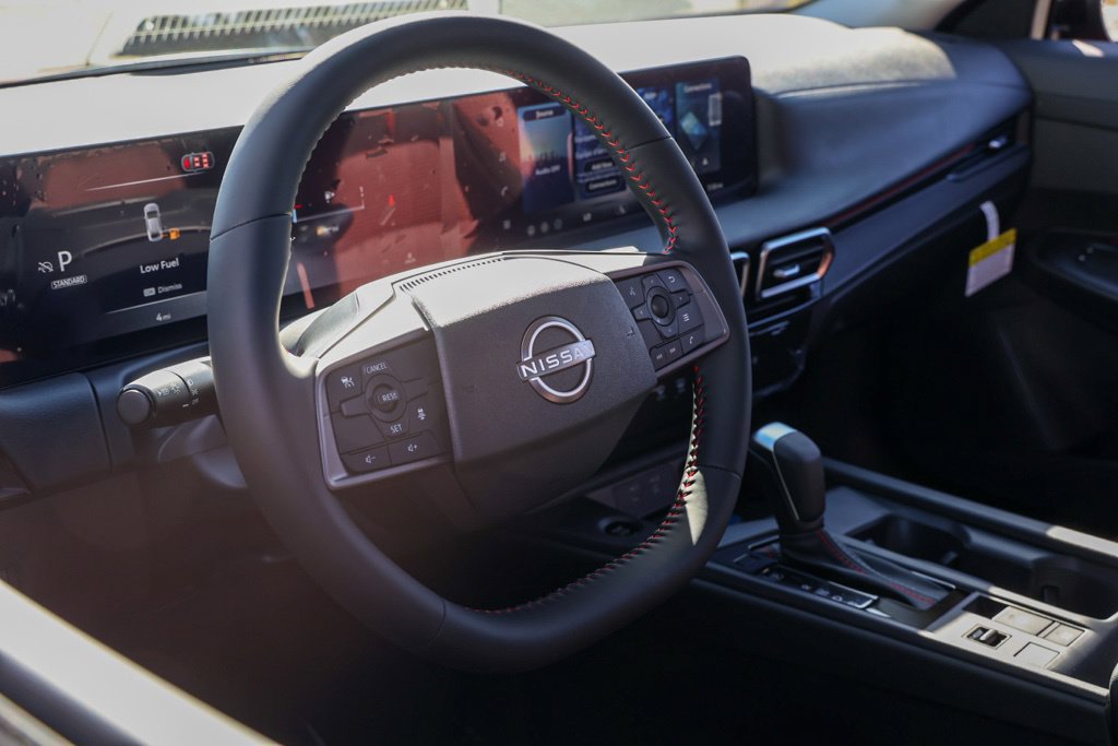 New 2027 Nissan Sentra SR FWD image 15