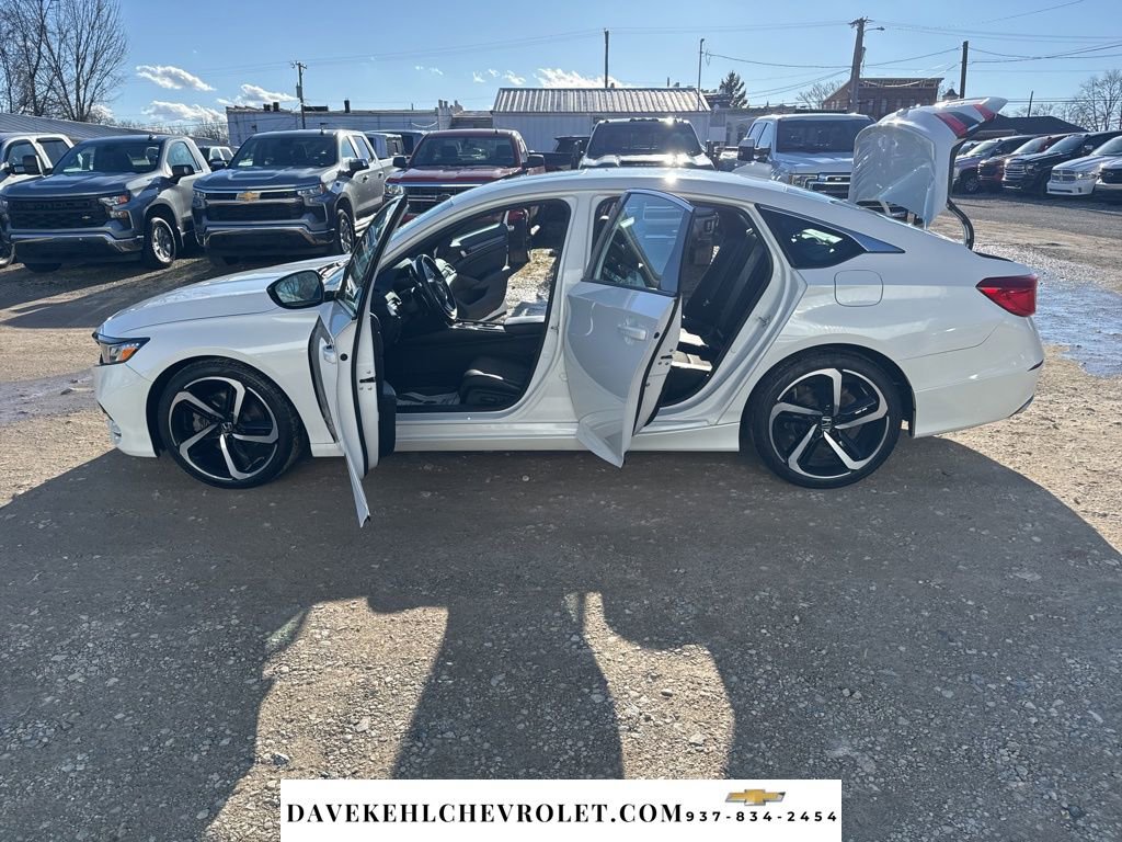 Used 2018 Honda Accord Sport image 28