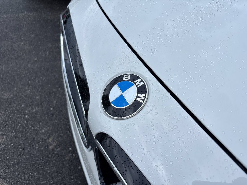 Used 2024 BMW 230i Coupe w/ Convenience Package RWD image 24
