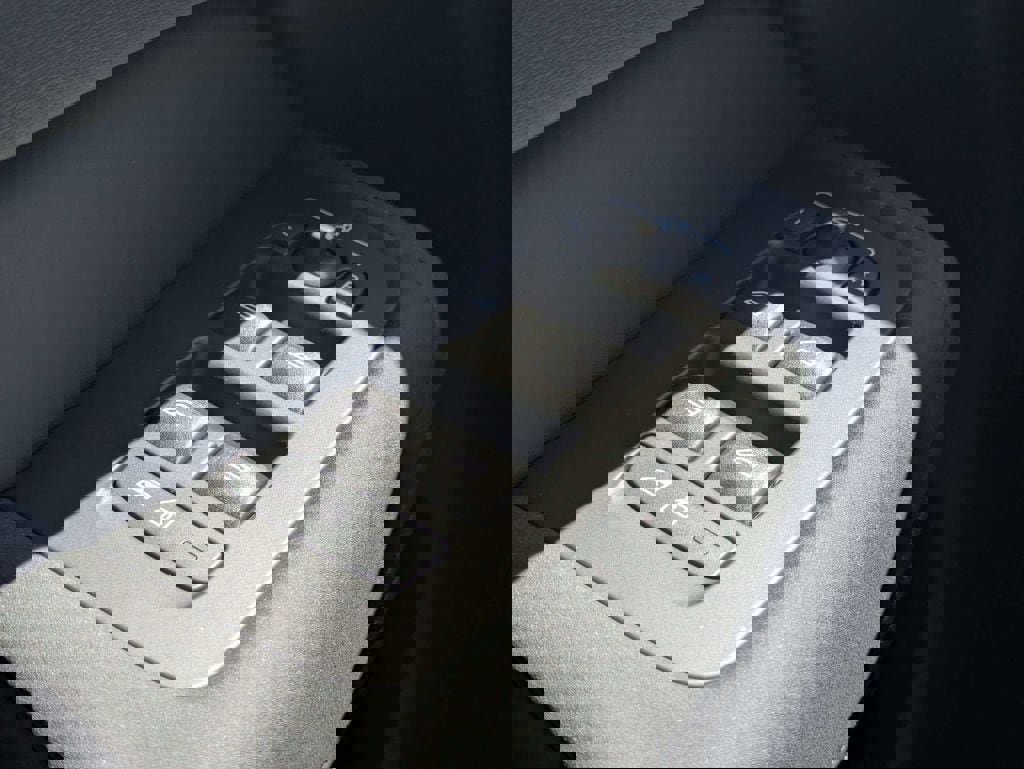 Used 2026 Volvo XC60 B5 Core image 26