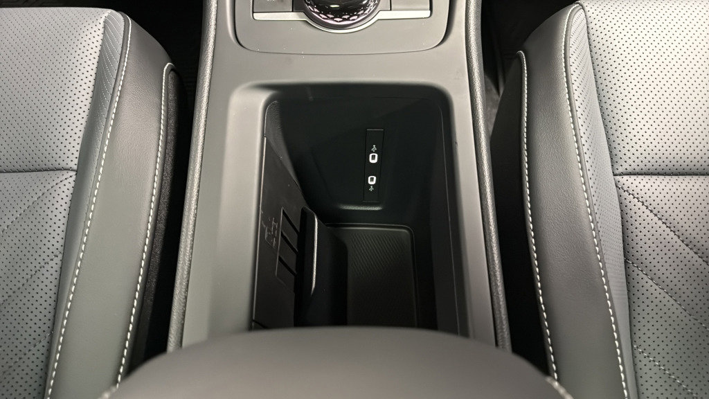 New 2026 Volkswagen Tiguan SE image 36