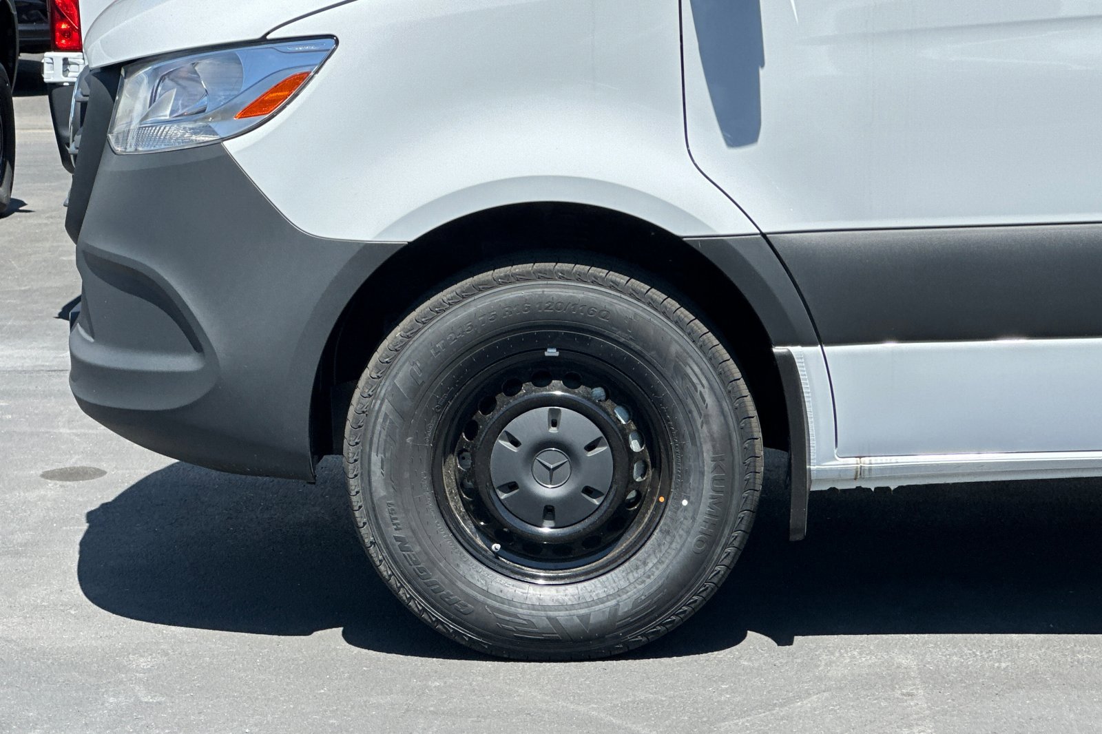 New 2025 Mercedes-Benz Sprinter 2500 image 24