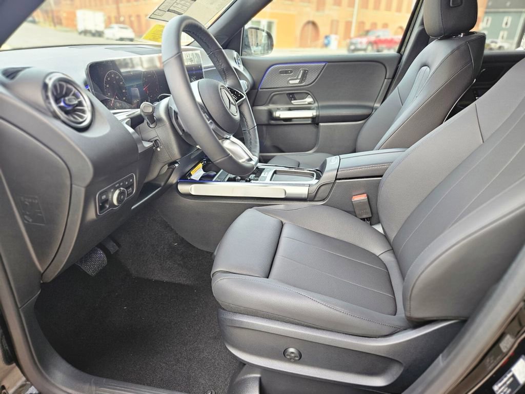 New 2026 Mercedes-Benz GLB 250 4MATIC image 19