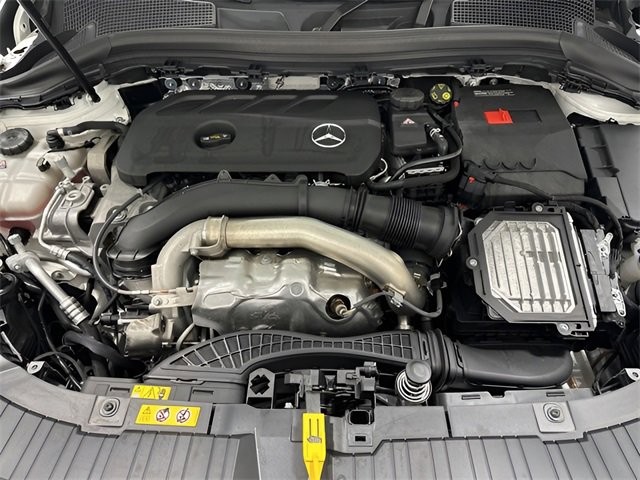 Used 2025 Mercedes-Benz GLA 250 4MATIC image 10