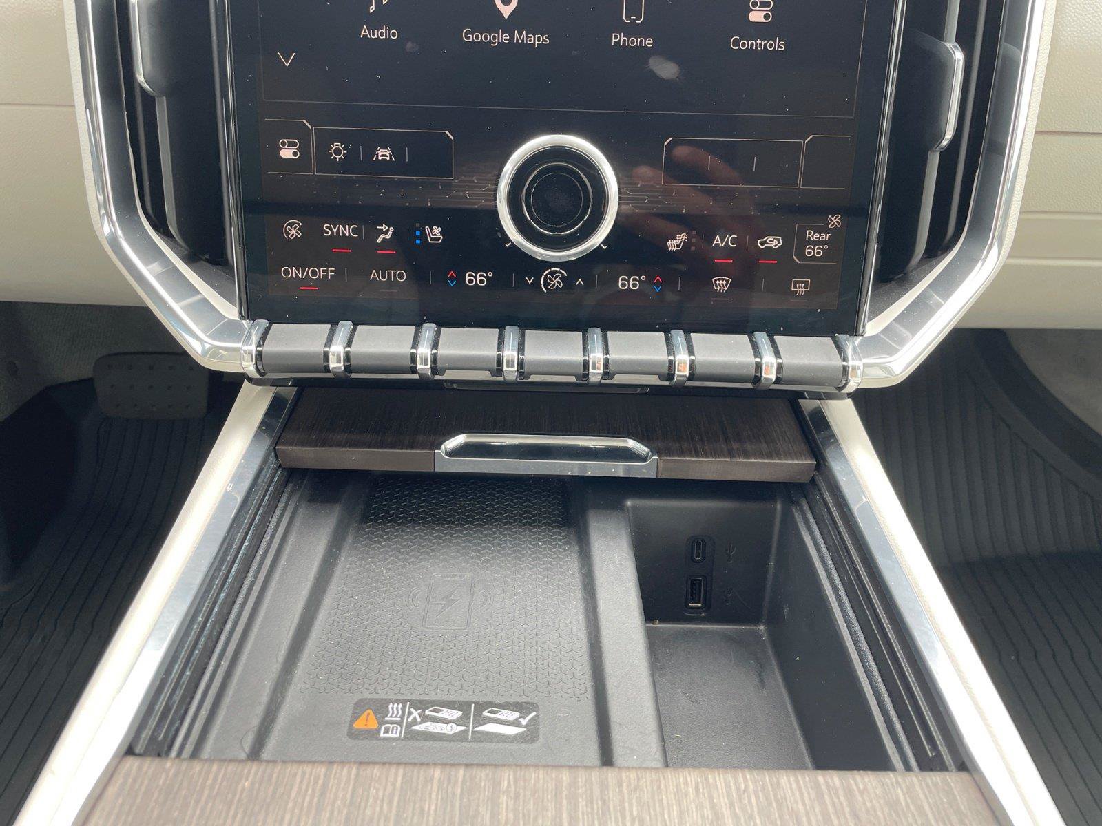 Used 2024 GMC Acadia Denali w/ Super Cruise Package AWD/4WD image 11