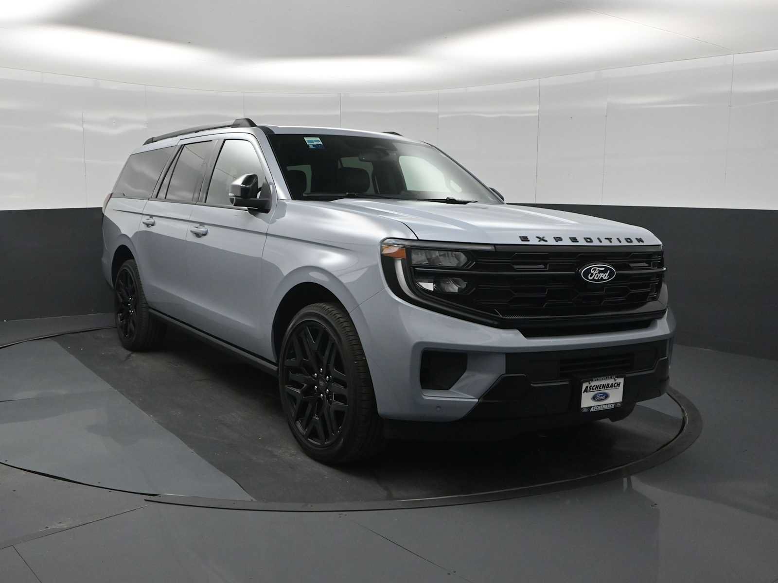 New 2027 Ford Expedition Max Platinum w/ Stealth Performance Package AWD/4WD image 2